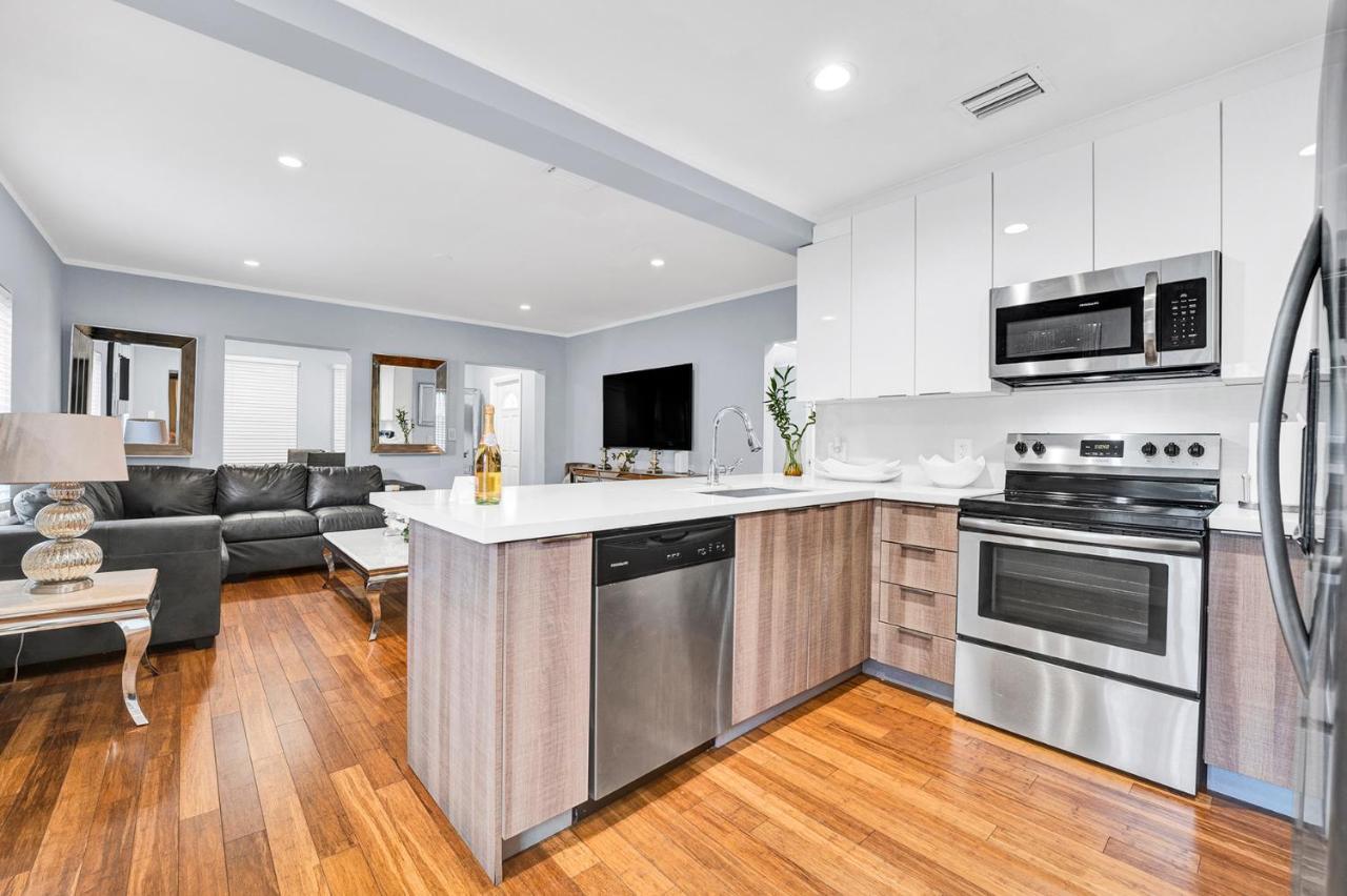 Very Modern Buena Vista Gem Near Wynwood Villa Miami Exterior photo